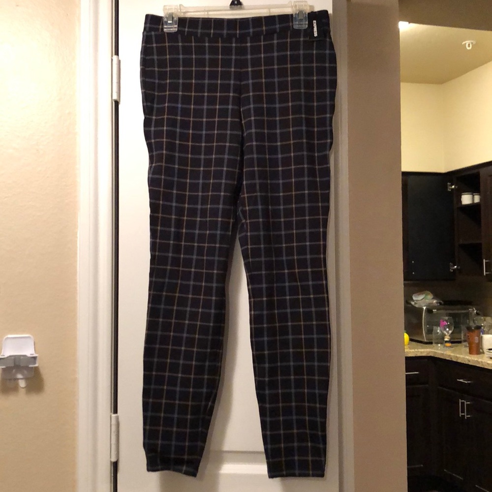 Express high waisted pull on plaid leggings -NWT